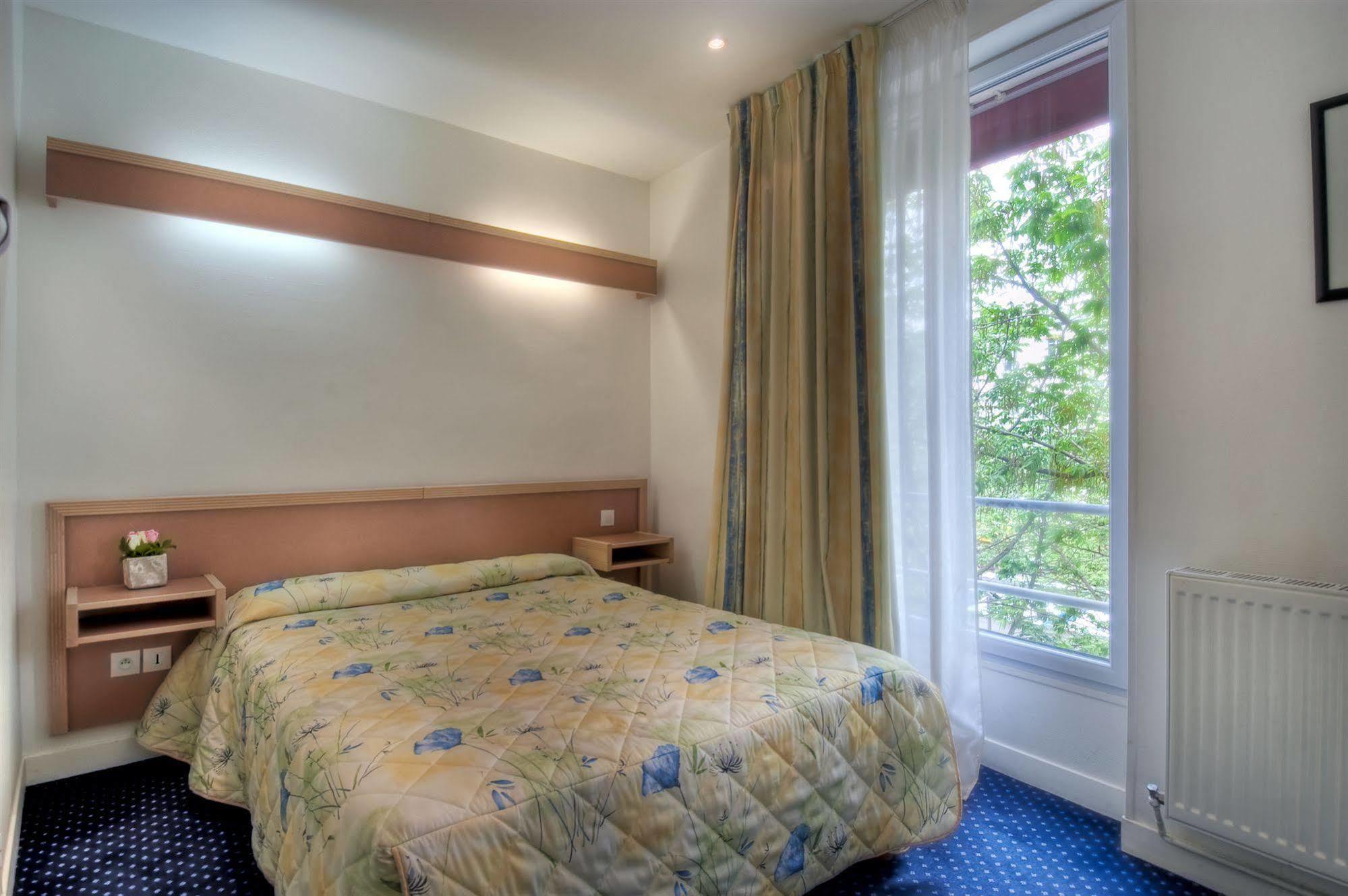 Hotel Edgar Quinet Париж Экстерьер фото
